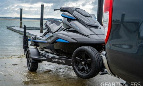 GFAB Alloy Single Black Jetski Trailer - front view with Yamaha Wave Runner